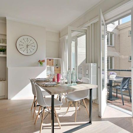 Huswell - Stylish Apartment At The Zeedijk Of Knokke Exteriör bild