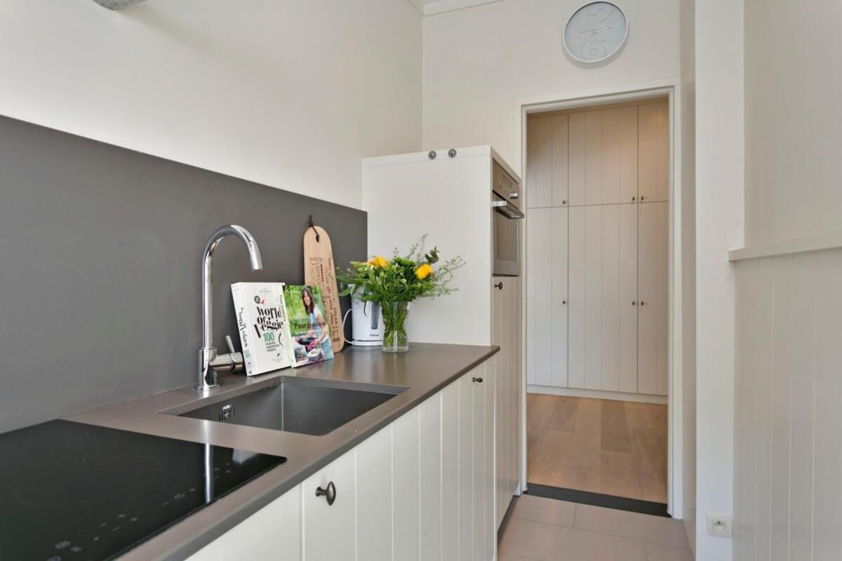 Huswell - Stylish Apartment At The Zeedijk Of Knokke Exteriör bild